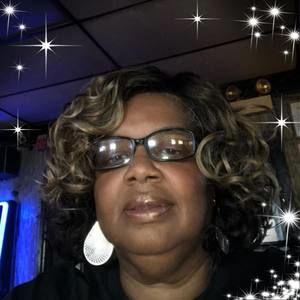 Meet your Posher, Renee